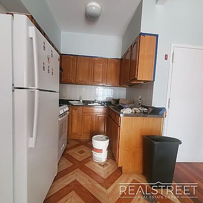 1st image of 39 Debevoise St #2F