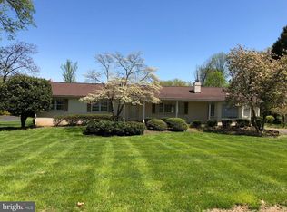 1023 Utterback Store Rd, Great Falls, VA 22066