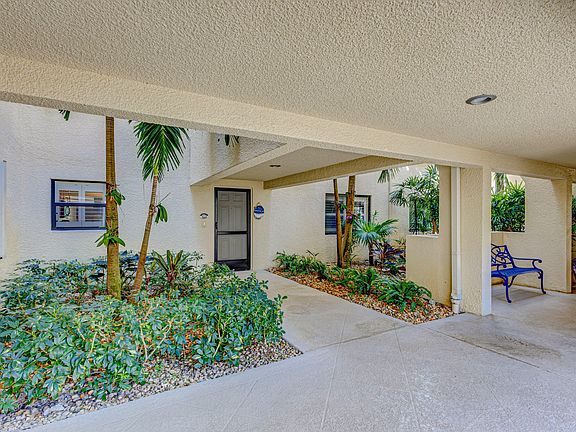 3rd image of 314 Oak Harbour Dr #314