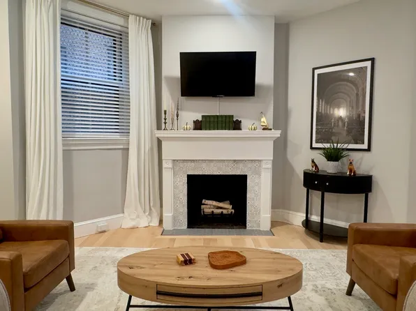 135 Marlborough St APT 2, Boston, MA 02116