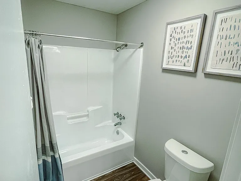 The Henry — Photo 16