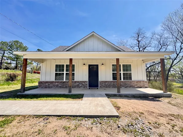 411 S Lee Ave, Tahlequah, OK 74464