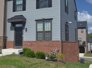 1015 Rampart Dr, Fredericksburg, VA 22401