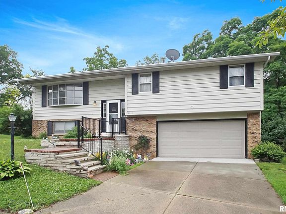 2nd image of 6701 N Redwood Ct