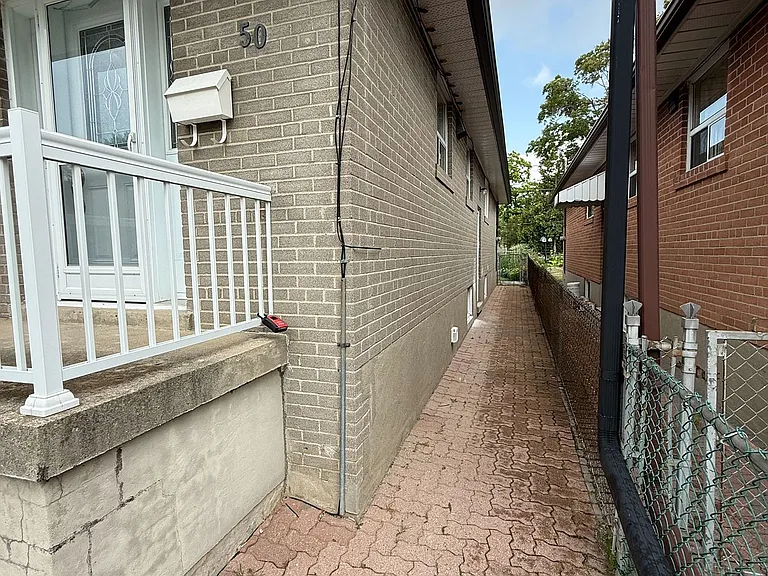 50 Faversham Cres #BASEMENT — Photo 14