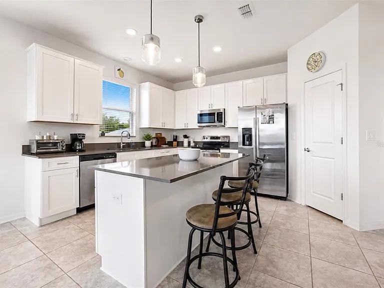 110 Inman Blvd — Photo 12