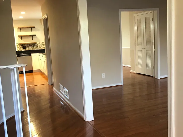 6038 Haverhill Ct — Photo 3