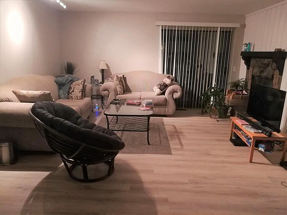 Living room with fireplace