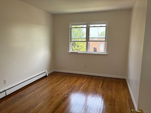 4th image of 224 71st St