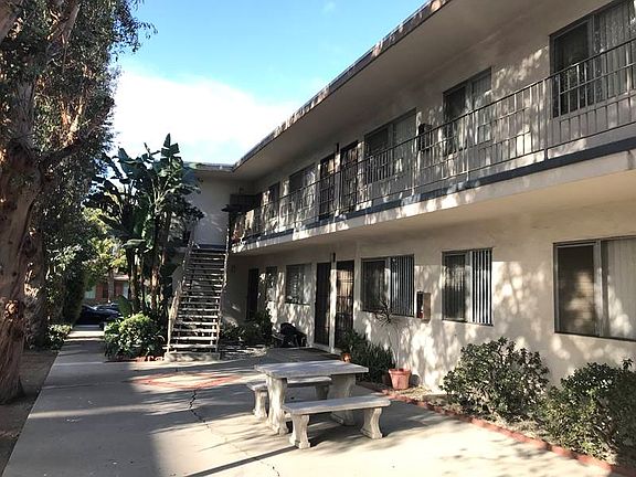 3rd image of 3758 Inglewood Blvd APT 11