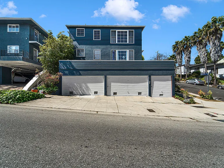 10706 Holman Ave — Photo 19