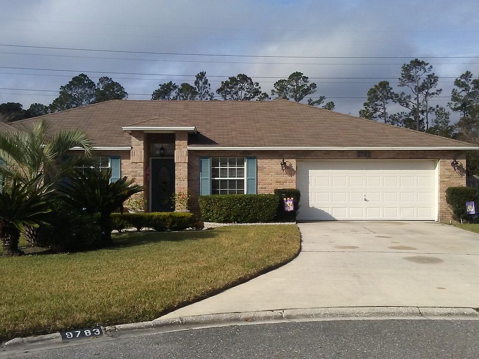 Oversized cul-de-sac lot!