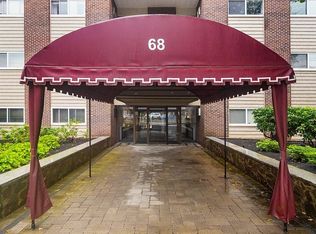 68 Main St APT 49C, Stoneham, MA 02180