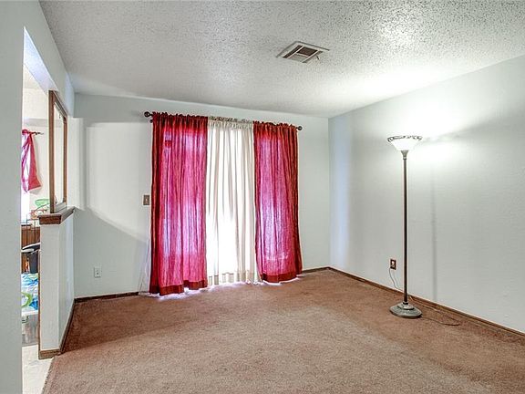 4th image of 4864 Bismarc Dr