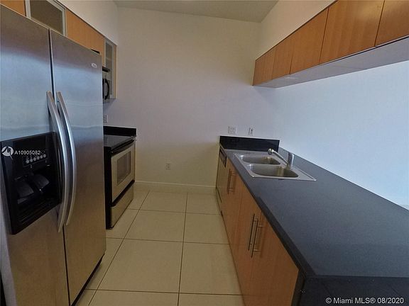 4th image of 1750 N Bayshore Dr APT 2310
