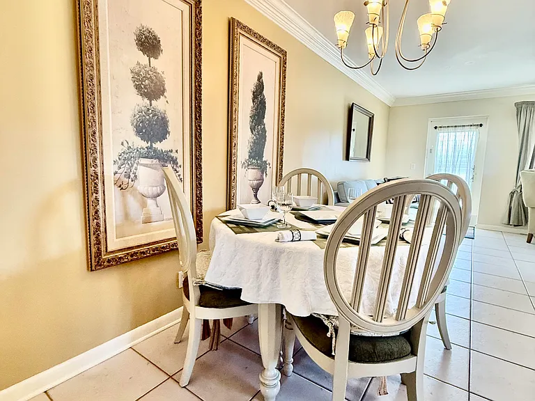 137 Farnham Cres #137-F — Photo 49