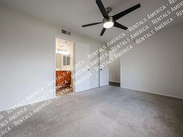 2402 E 5th St #1515 — Photo 40