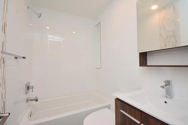 Rented by Clove Realty LLC | media 9