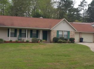 128 Deer Run Rd, Hattiesburg, MS 39402
