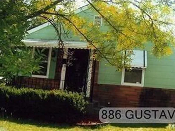 886 Gustav Ave, Saint Louis, MO 63147