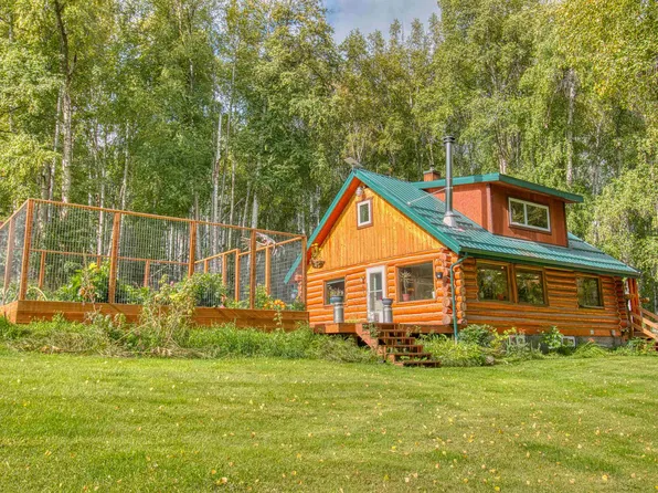 1431 Grenac Rd, Fairbanks, AK 99709