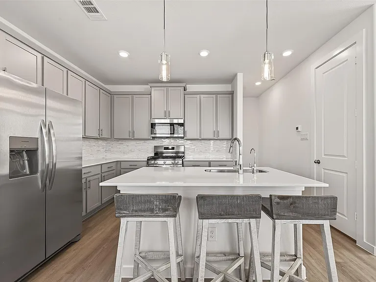 3223 Loam Ln — Photo 14