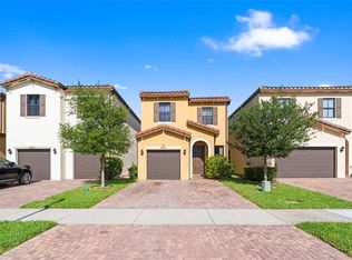 5215 NW 50th Ter, Tamarac, FL 33319