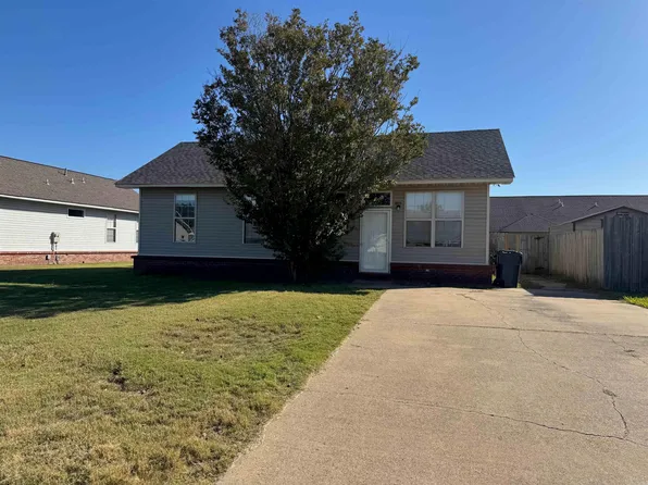 1824 Dara Dr, Jonesboro, AR 72401