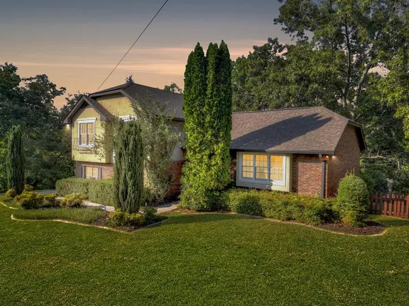 188 Oak Dr, Mc Caysville, GA 30555