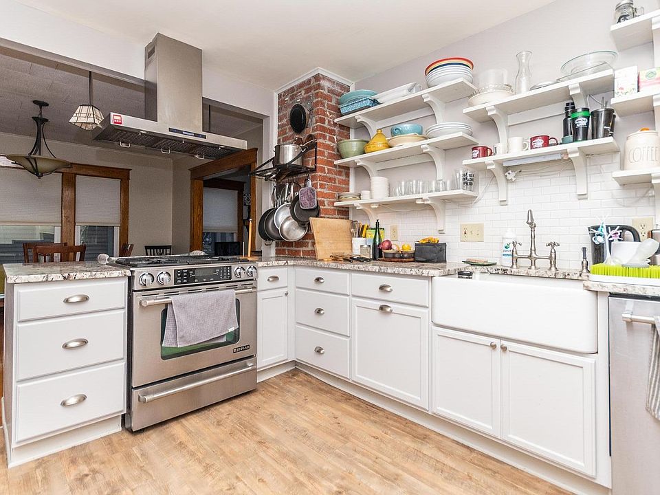 1st image of 82 Saranac Ave #1