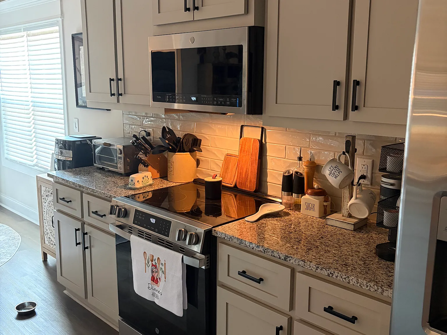 3 bed, 1751 sqft, $2,200 — Photo 3