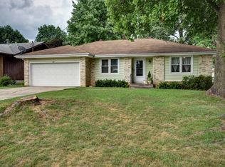 524 W Bell St, Springfield, MO 65803