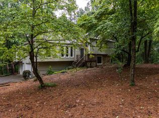 900 Pine Grove Pointe Dr, Roswell, GA 30075