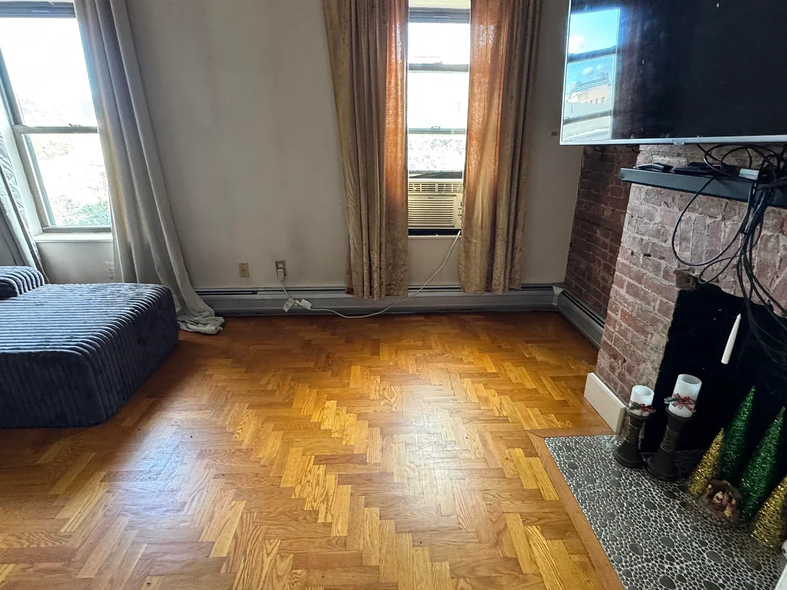 1 bed, 1.0 bath, $2,395 — Photo 3