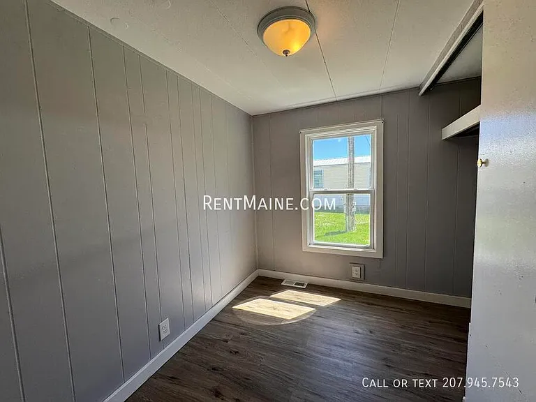 24 Park Dr — Photo 8
