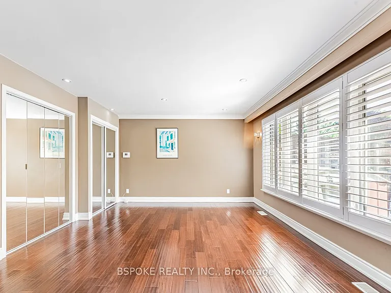 252 Thistle Down Blvd #UPPER — Photo 8