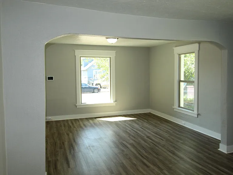 2311 E 4th Ave — Photo 4