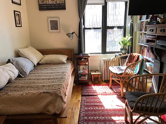 Rented by New York Dwellings LLC | media 46