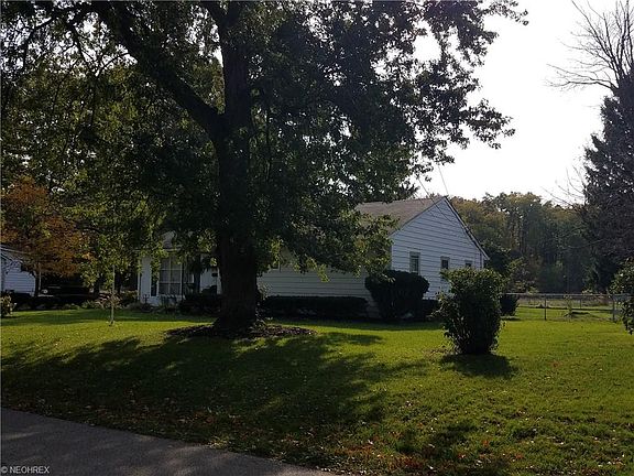2nd image of 100 Nelmar Dr
