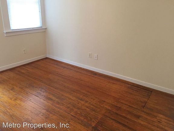 5th image of 3141 Ellwood Ave APT B