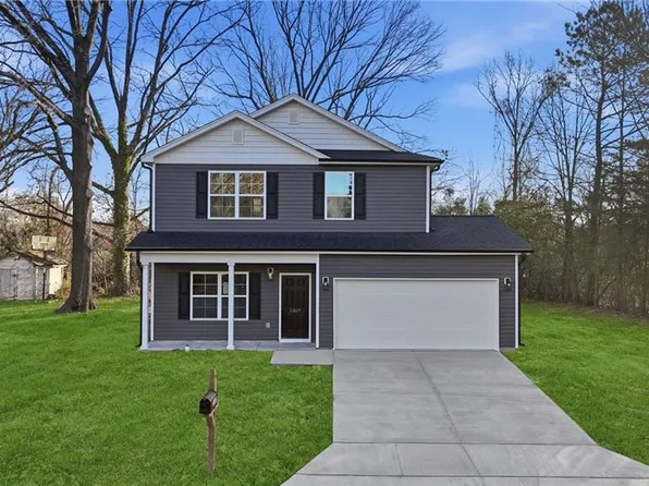 1007 E Barton St, Greensboro, NC 27407