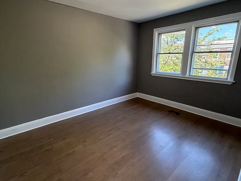 1353 Cambria St — Photo 25