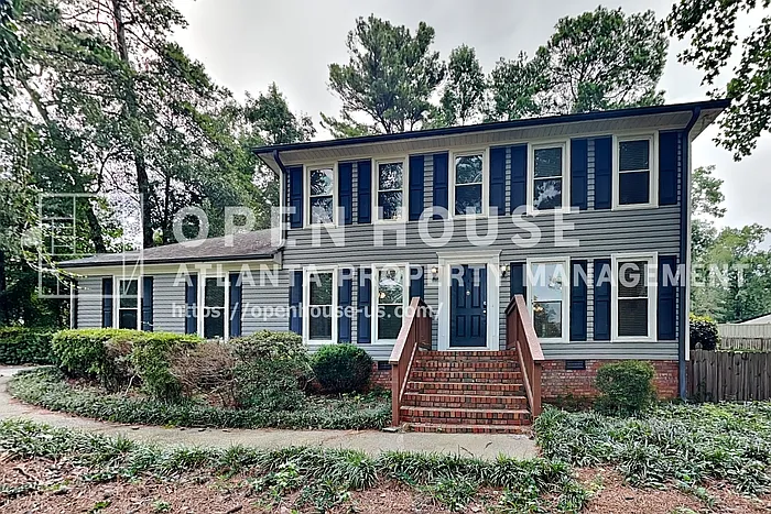 2090 Moccasin Way SW