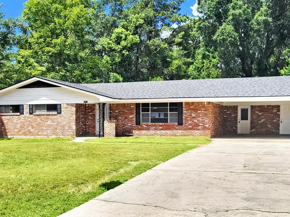 108 Tennyson Cv, Picayune, MS 39466