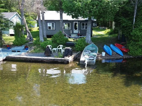114 Sandy Cove Ln, Dumfries, NB E6G 2P6