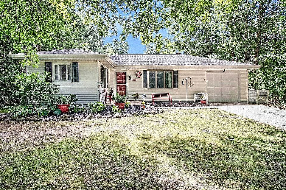 1st image of 20730 Louise Ln