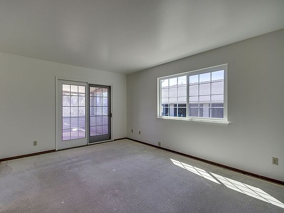 4th image of 5151 Pistachio Ln