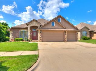 9905 SW 36th St, Yukon, OK 73099