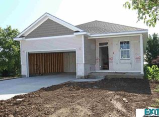 200 Pebble Beach Dr, Lincoln, NE 68522