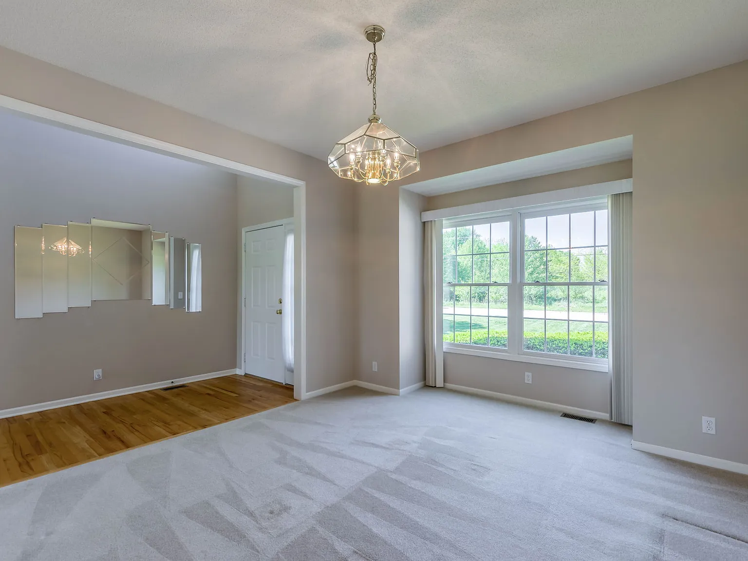 5 bed, 3494 sqft, $3,500 — Photo 3